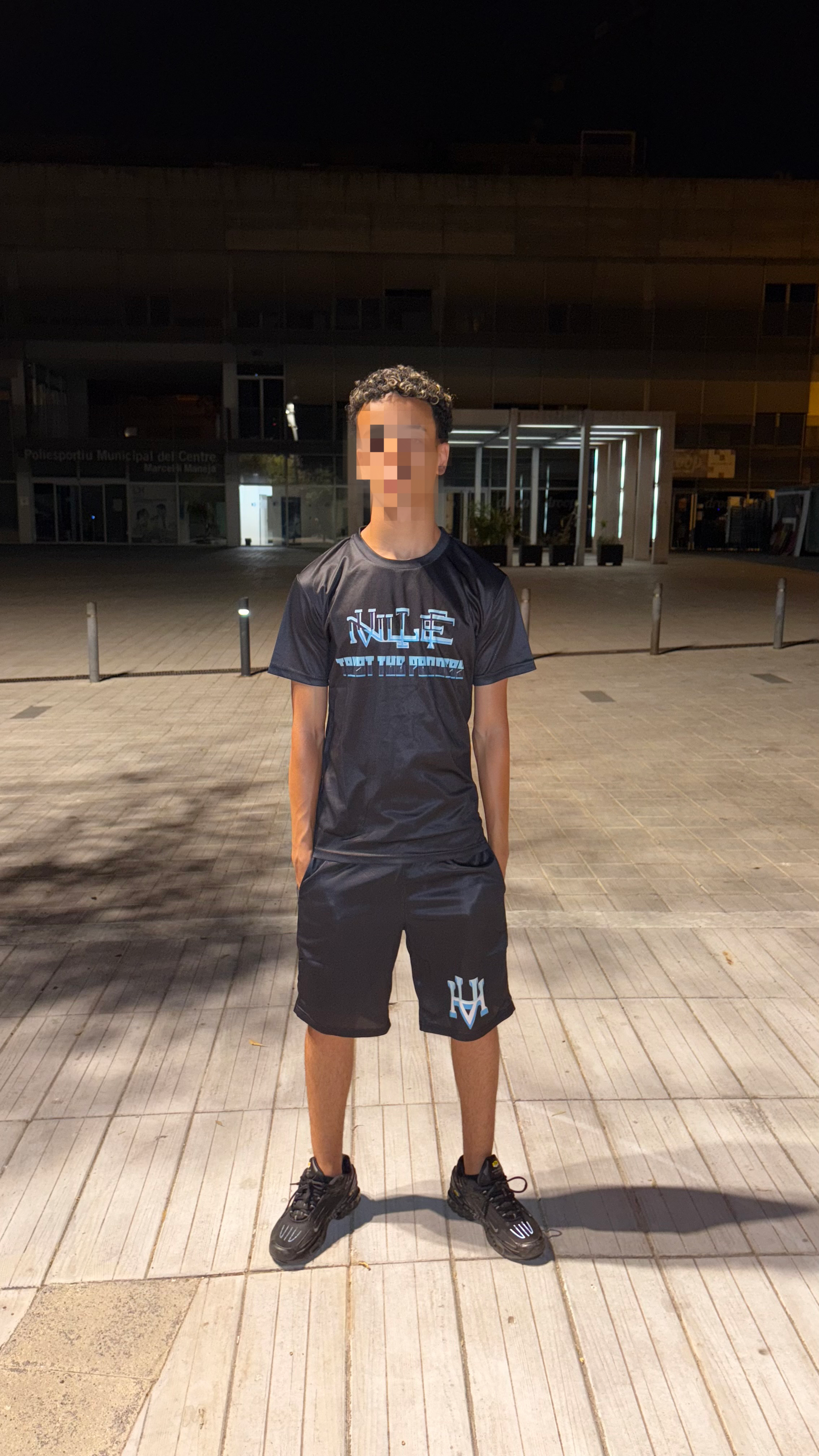 Conjunto negro azul