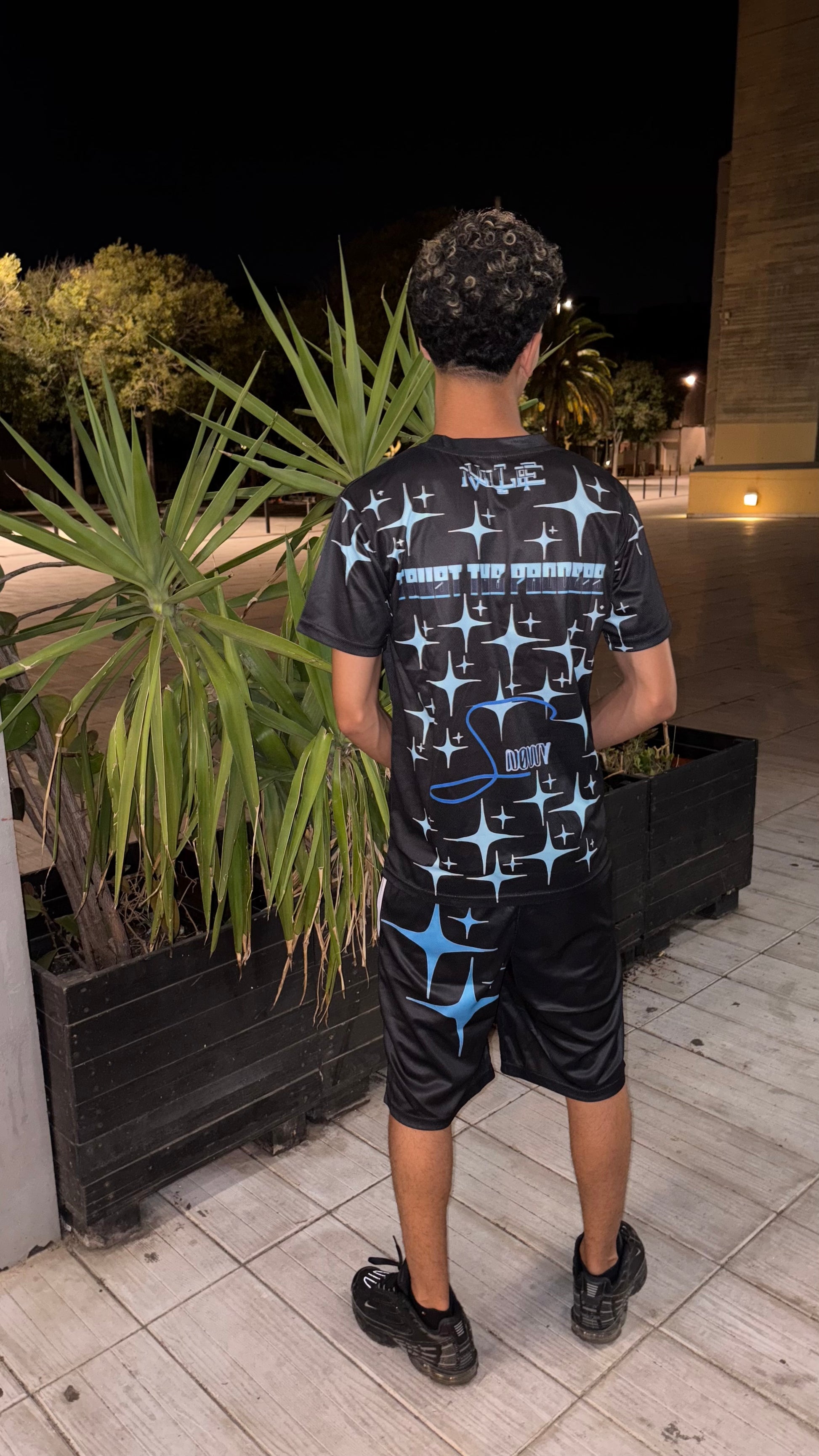 Conjunto negro azul