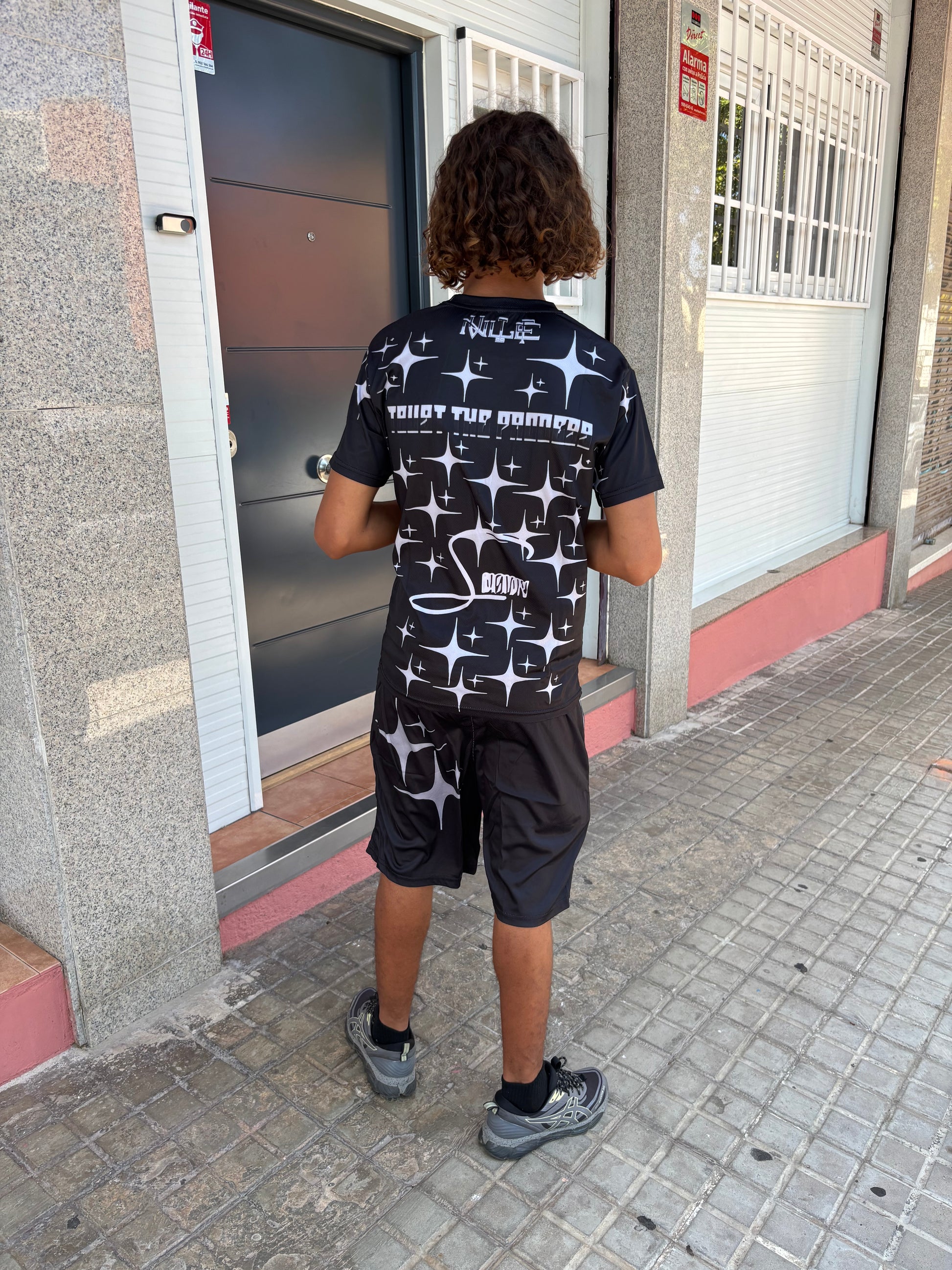 Conjunto negro gris